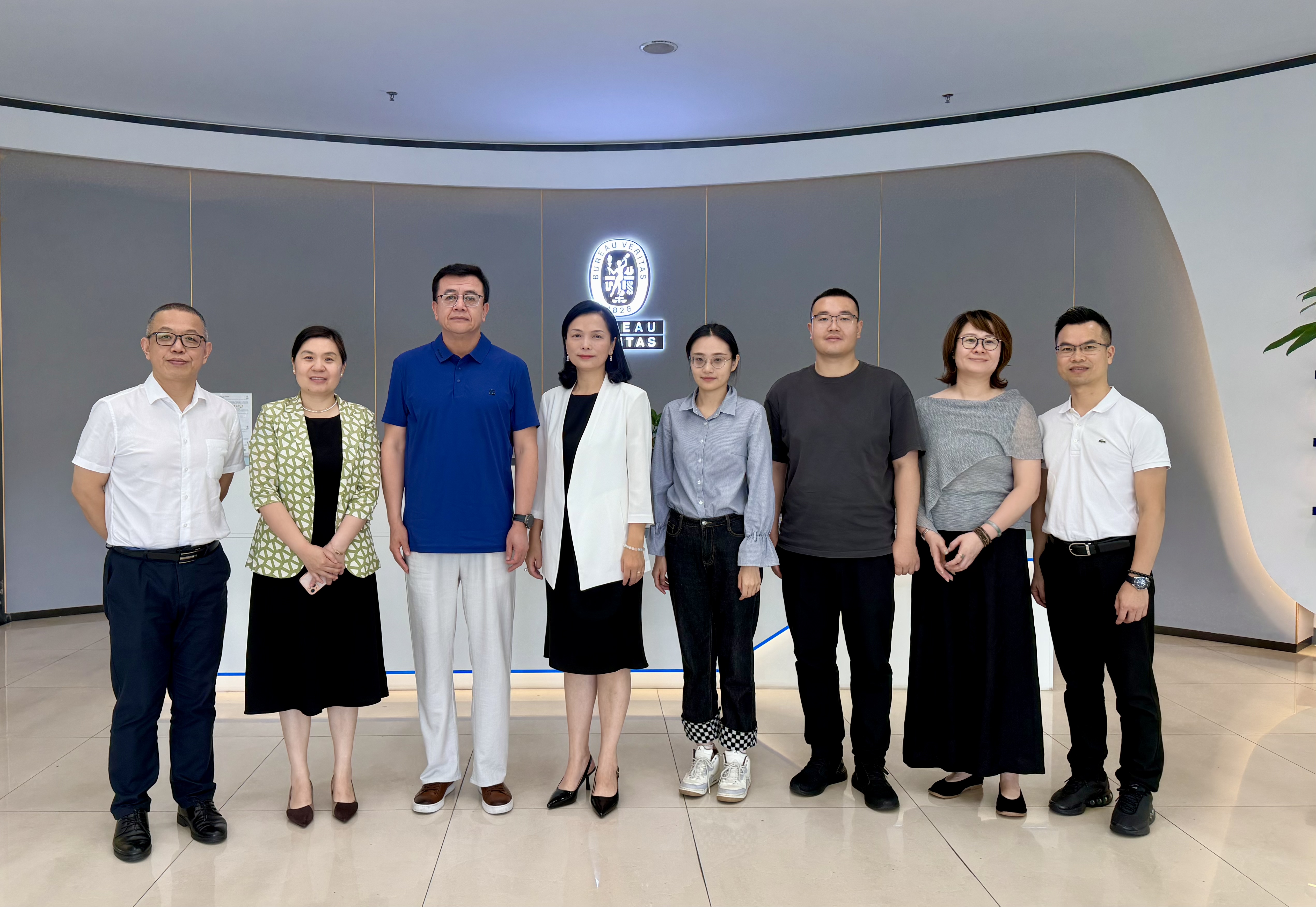 中国检验检测学会一行到访必维集团，共话纺织鞋服检测行业高质量发展